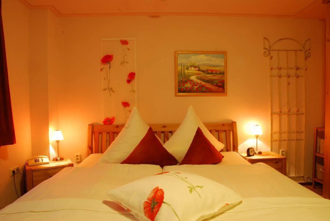 Logis L'Auberge Gutshof بيشوفسفيردا المظهر الخارجي الصورة